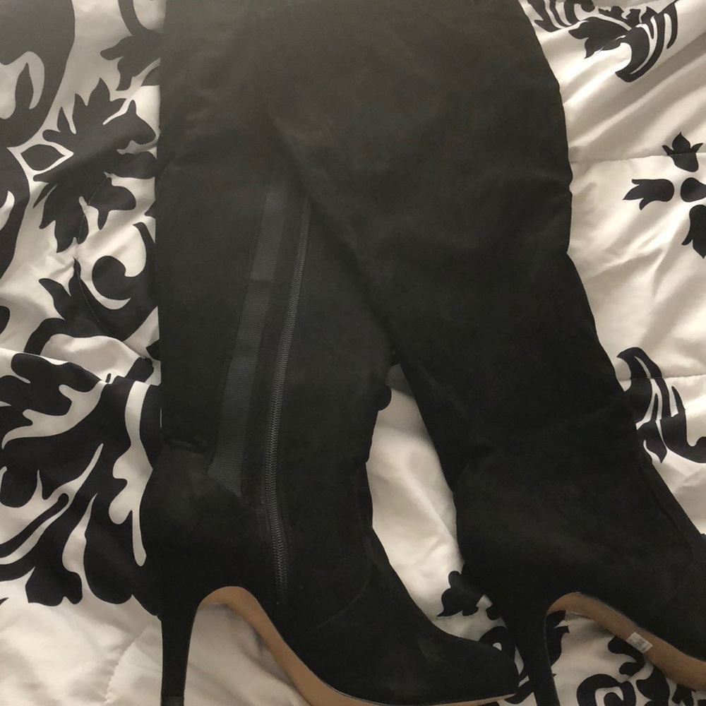 Velvet black boots 9.5 by Torrid